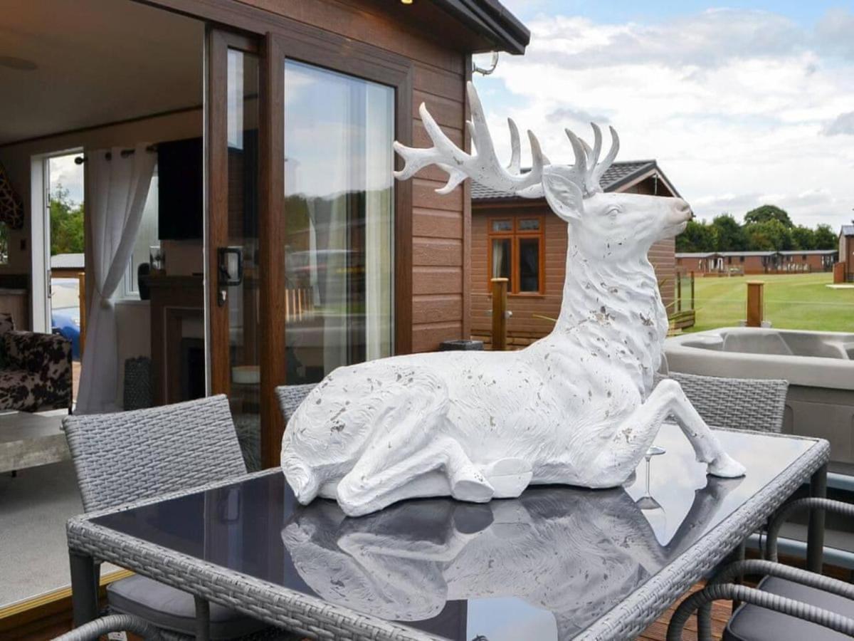 Luxury Boutique Style Lodge With Hot Tub Bridlington Exterior foto