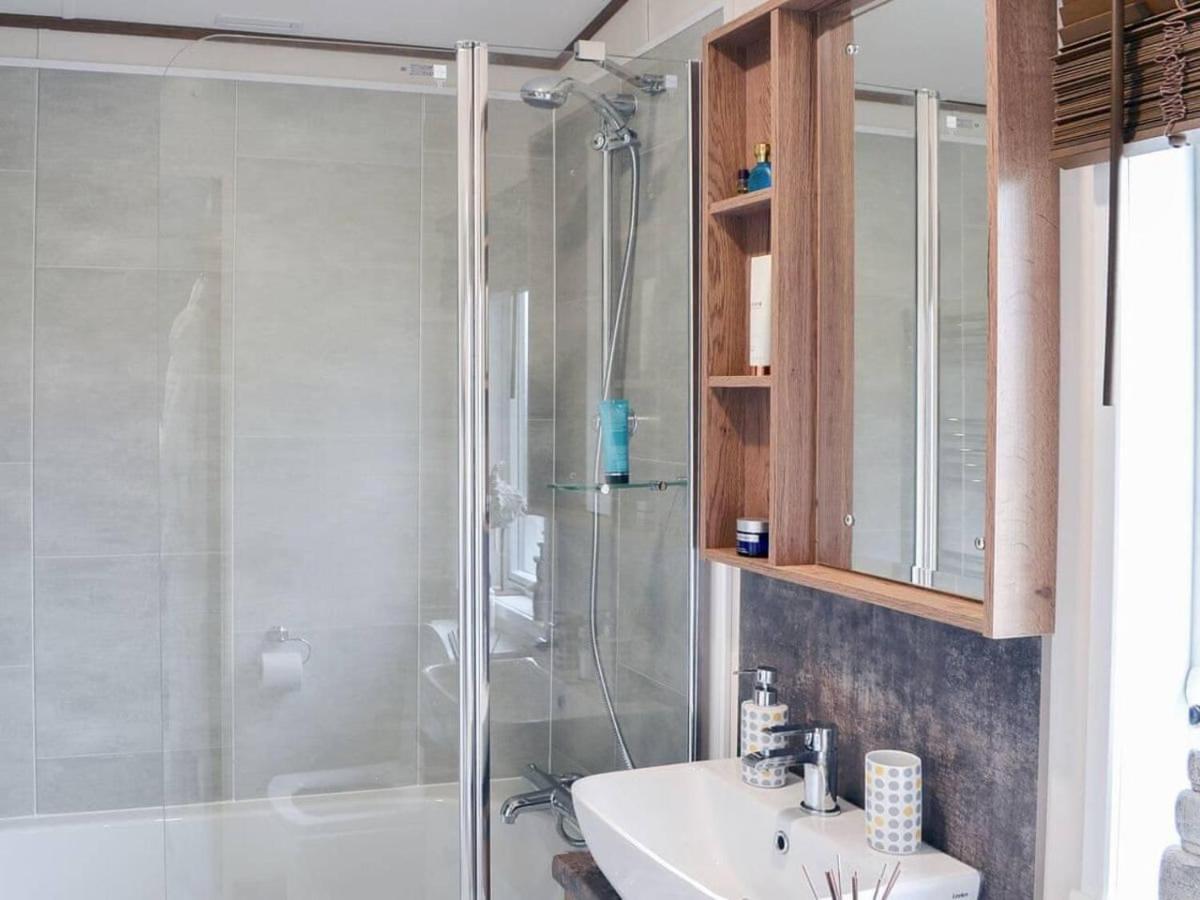 Luxury Boutique Style Lodge With Hot Tub Bridlington Exterior foto