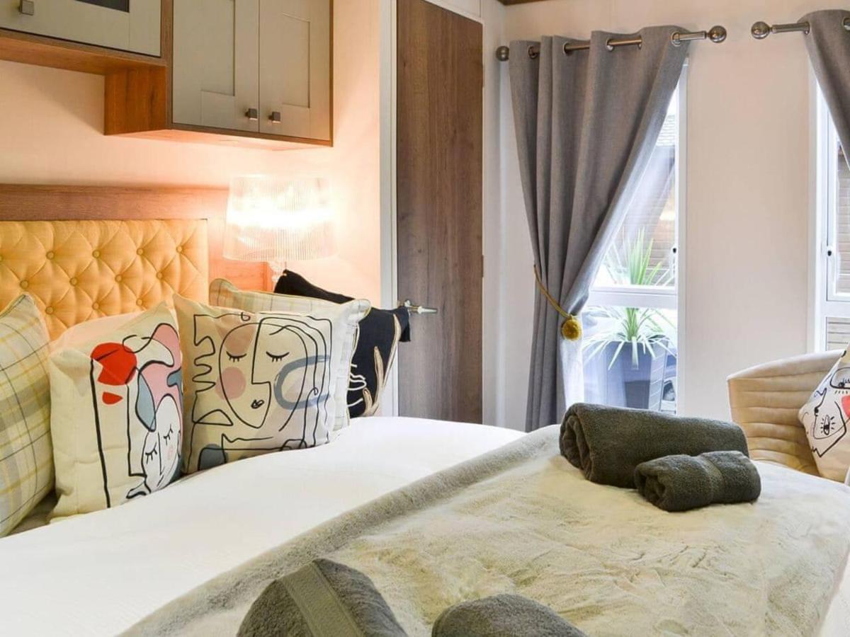 Luxury Boutique Style Lodge With Hot Tub Bridlington Exterior foto